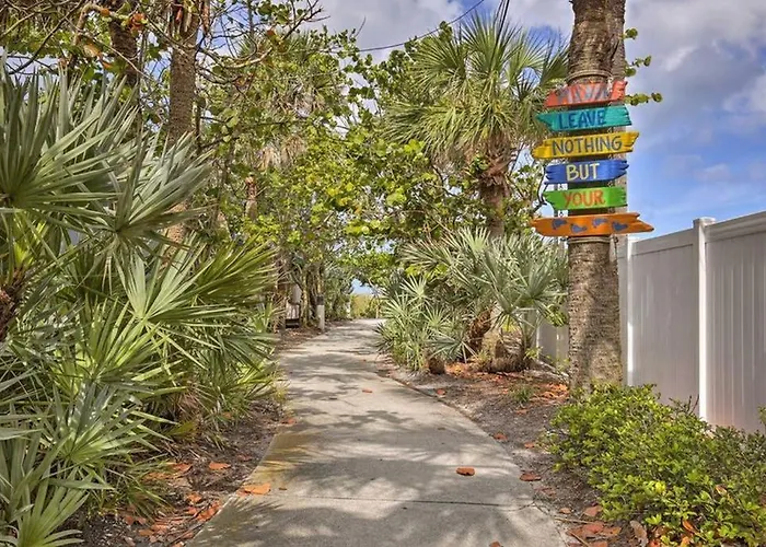 Rita's By The - Steps To Ocean! * Clearwater Beach